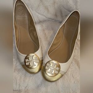 Tory Burch Minnie Cap-Toe Ballet Dulce De Leche/Gold - Size 9M